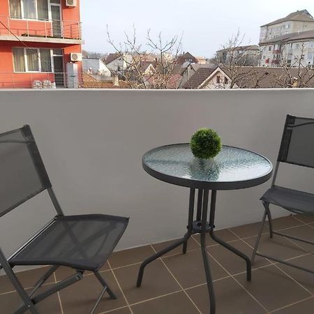 Talina Apartament Oradea Exterior photo